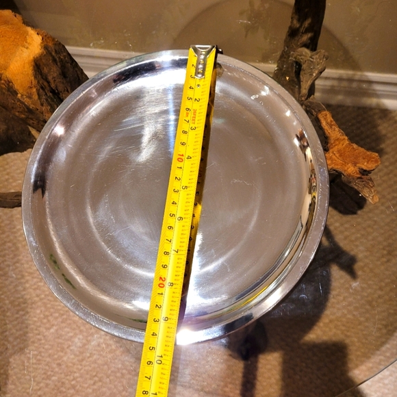 Stainless steel dinner plates. - Picture 6 of 7